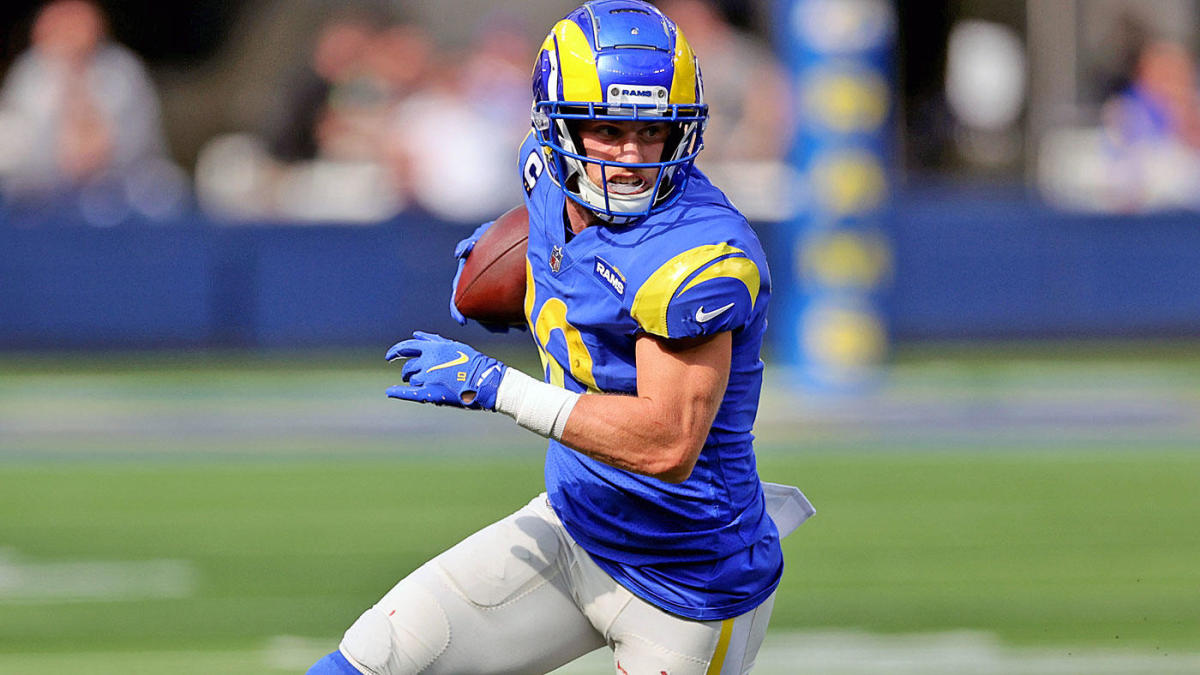 Cooper Kupp running with the ball in a Los Angeles Rams Vs San Francisco 49ers game.